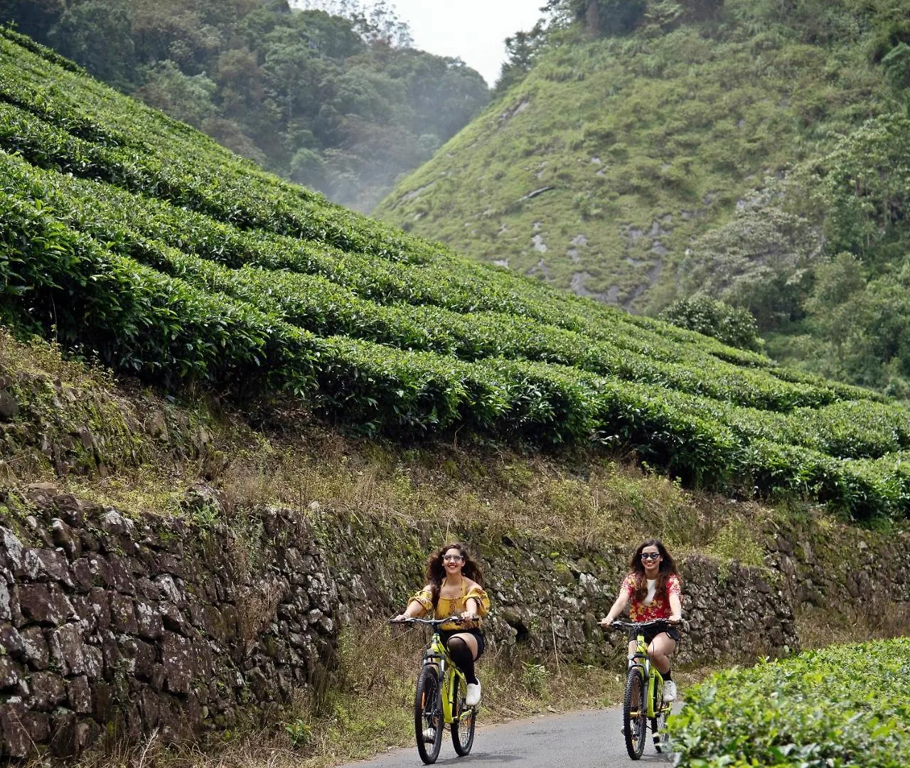 Blanket Hotel & Spa Munnar 5*,