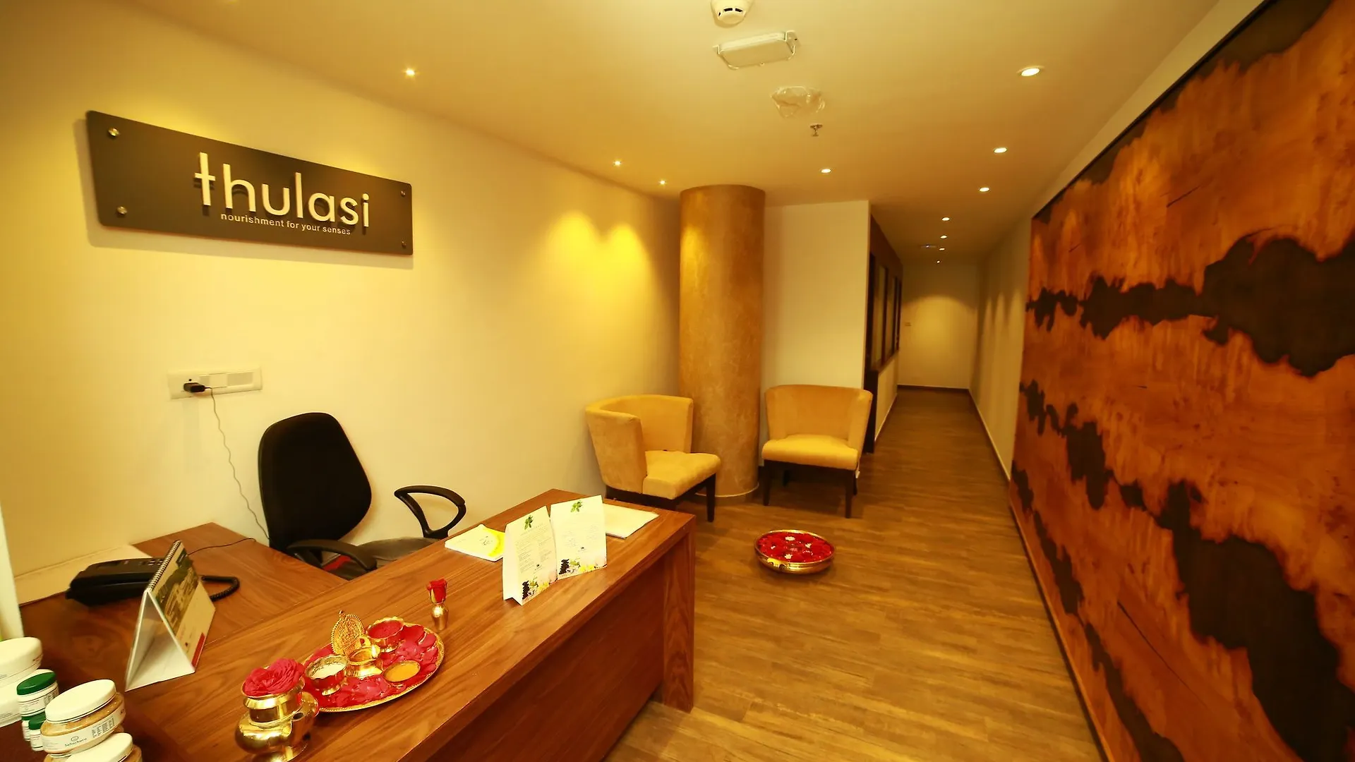 Blanket Hotel & Spa Munnar 5*,